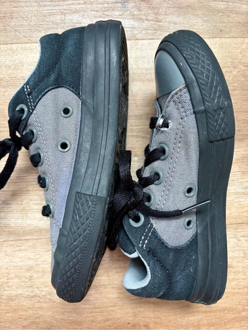 Converse Kids Gray and Black Low Top Sneakers 12